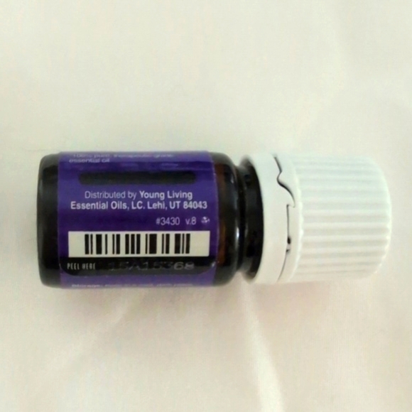 Young Living's Valor 5ml Essential Oil - Picture 3 of 4